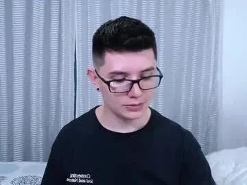 Freechat kevinhunts on Chaturbate