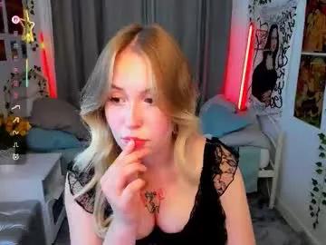 Freechat lanaroselle on Chaturbate