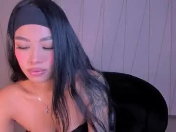 Freechat leahnovac on Chaturbate