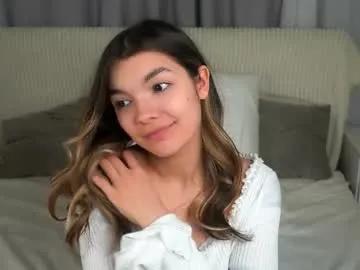 linettedennett — GOAL:LICK MY FINGER Hi everyone, if you want to see perfect body shapes and curves  #bigass #cute #bigtits #18 #shy [17 tokens remaining]