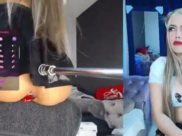 Freechat luciana_hunters on Chaturbate