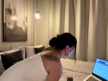 Freechat luisamonsterdick on Chaturbate
