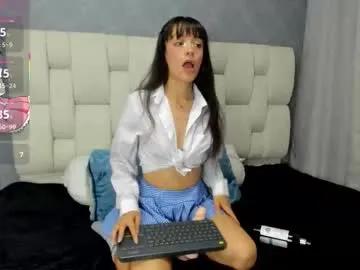 Freechat luna_bella3 on Chaturbate
