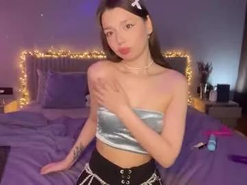 luvmiu — -  Take off shirt -   #smalltits #cute #new #teen #bigass [193 tokens remaining]