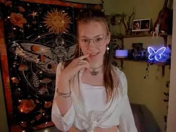 Freechat lyra_thenymph on Chaturbate