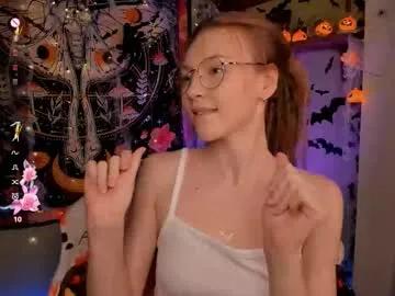 Freechat lyra_thenymph on Chaturbate