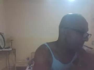 Freechat moment71200 on Chaturbate