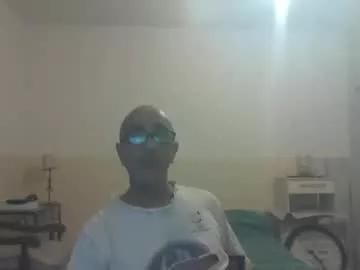 Freechat moment71200 on Chaturbate