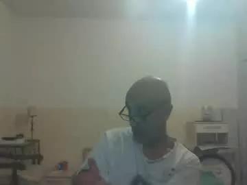 Freechat moment71200 on Chaturbate