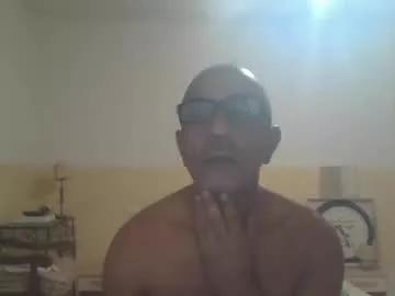 Freechat moment71200 on Chaturbate