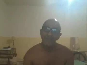 Freechat moment71200 on Chaturbate