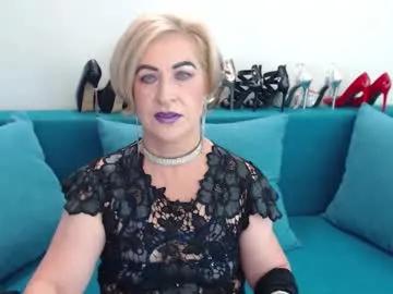 Freechat nadiafemdom on Chaturbate