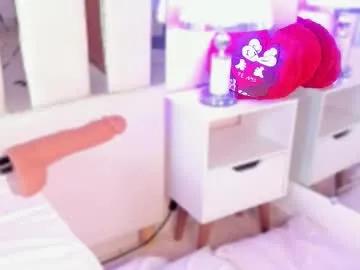 Freechat nahomyroberts on Chaturbate