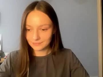 next_fantasy_bb — GOAL: To show you my shoulder a little  [69 tokens remaining] Welcome to my room! #shy #teen #cute #nonude #new