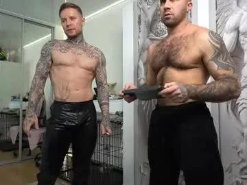 nick_howlenxx — dogy ass 3 men  #lovense #muscle #cum #bigass #uncut [333 tokens remaining]