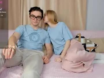 Freechat passionbond on Chaturbate