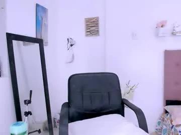 pocahontas_mcry — GOAL: SHOW OF SQUIRT [524 tokens remaining] Thanks for your support  #smoke  #anal #ebony #daddy   #18