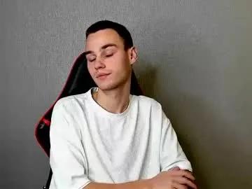 robert10211 — naked #18 #bigcock #cumshow #young [100 tokens remaining]