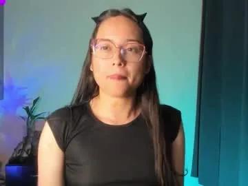 Freechat shantalcerezo on Chaturbate