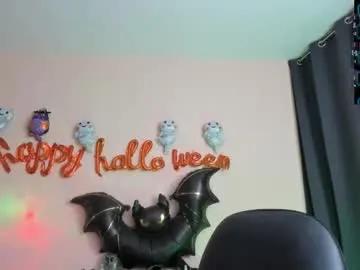 Freechat shantalcerezo on Chaturbate