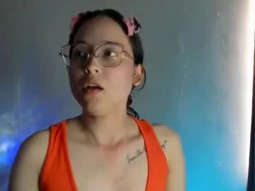 Freechat shantalcerezo on Chaturbate