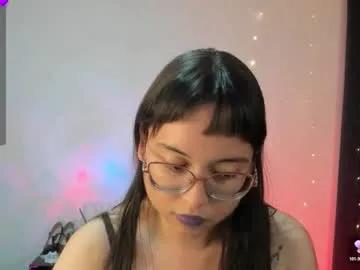 Freechat shantalcerezo on Chaturbate