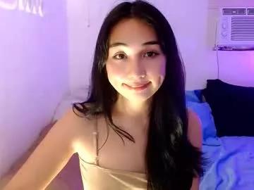 Freechat sweetlilly_18 on Chaturbate
