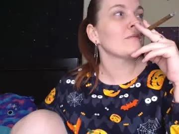 Freechat toxiclilly on Chaturbate