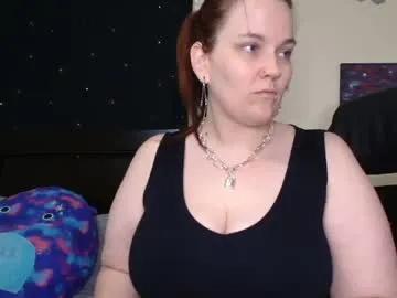 Freechat toxiclilly on Chaturbate