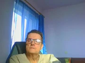 Freechat ulmeni4 on Chaturbate