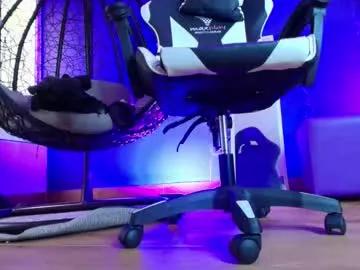 vanelope11 — WELCOME, I LOVE OBEDIENCE AND I ENJOY YOUR PAIN MY SENSUALITY WILL CAPTURE YOU #tease #goth #mistress #heels #party