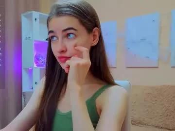 Freechat vikiberry on Chaturbate