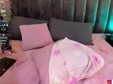 Freechat viollet_xoxo on Chaturbate