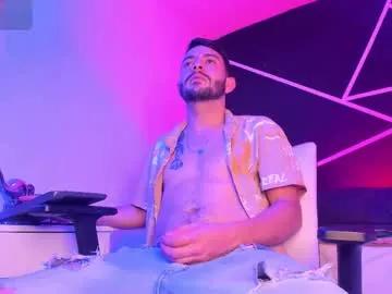 Freechat vynny_blacke_ on Chaturbate