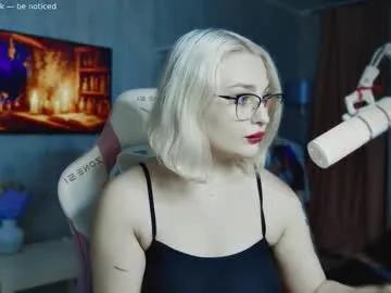 Freechat wounded_goddess on Chaturbate