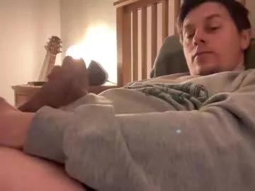 Freechat yesimlonely on Chaturbate