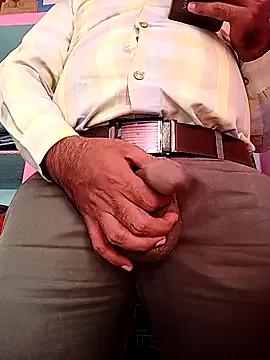 Freechat adicma123 on StripChat