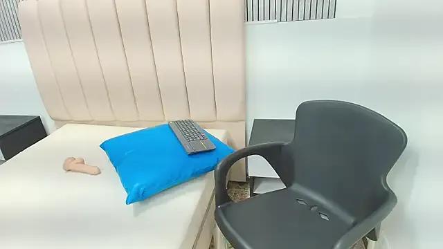 agatha_dante on StripChat 