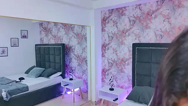 Aliss_Star — Hair swept back and a great blowjob