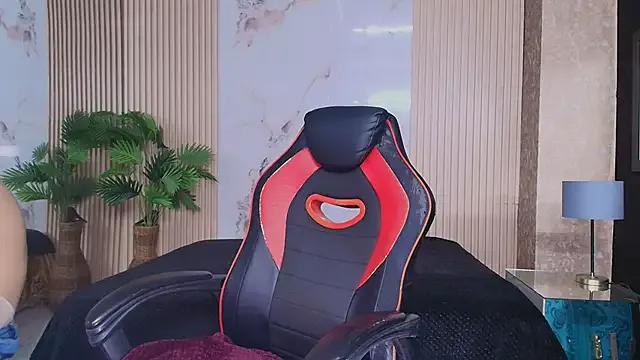 Freechat AmorMia on StripChat