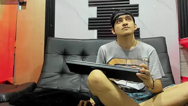 Freechat Amun_obsidian on StripChat