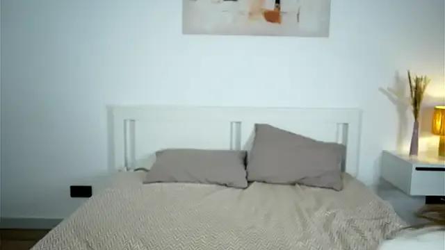 ArianaArtus on StripChat 