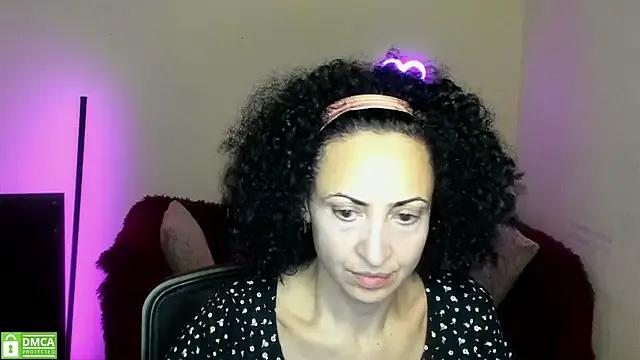 Freechat Arianasweety23 on StripChat