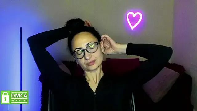 Freechat Arianasweety23 on StripChat