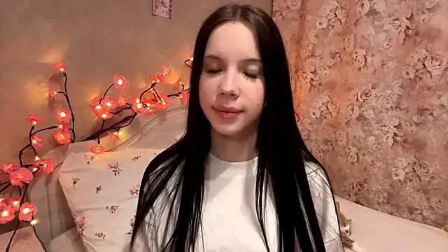 StripChat AxyKitten is Freechat AxyKitten — eyes close up