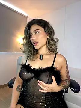 Freechat AyraSmith_ on StripChat