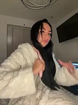 BELLABLACKXUK — Snapchat to LT