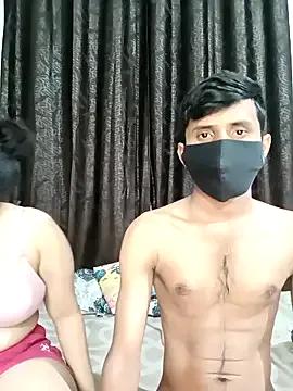 Freechat BROSISTER_COUPLE_4545 on StripChat