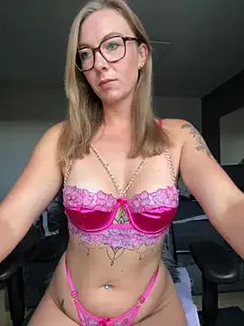 Freechat BunnyDiamond1 on StripChat