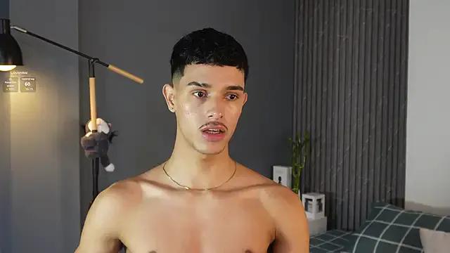 Freechat Busterspinter on StripChat